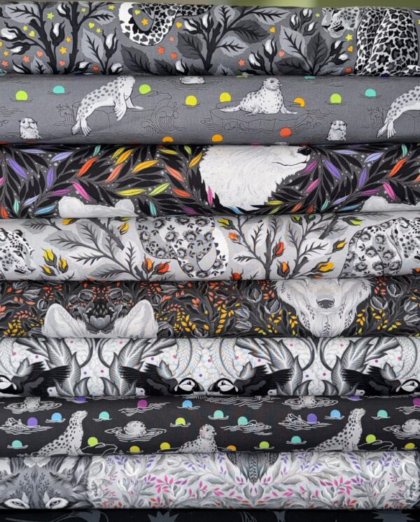 Graywork Yard Bundle by Tula Pink (8 pcs)